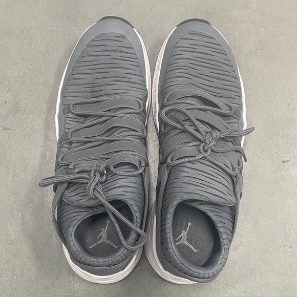 Nike Jordan Formula 23 Low Trainers Sneaker in Gray 919724-004 - Size 11 - Picture 9 of 12